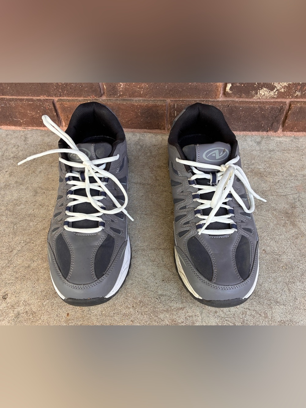 Athletic Works Men's Chunky Athletic Shoes Sneakers Grey Gray Size 11W